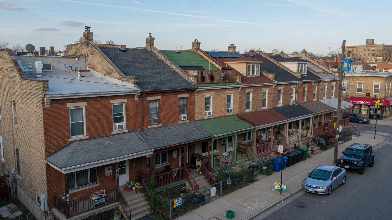 Illinois urban neighborhood roofing
